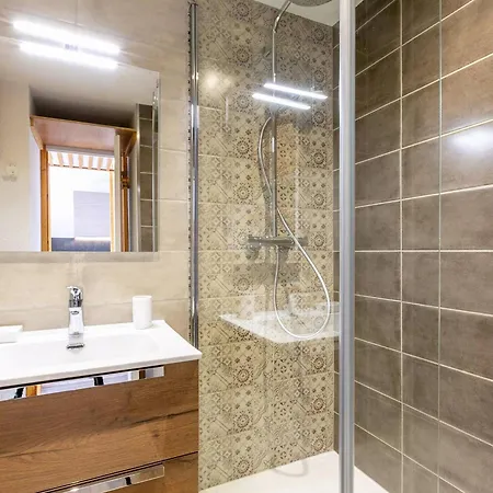 Divisible 4 Pers Au Coeur De La Plagne-tarentaise - Fr-1-353-84 Apartment La Plagne